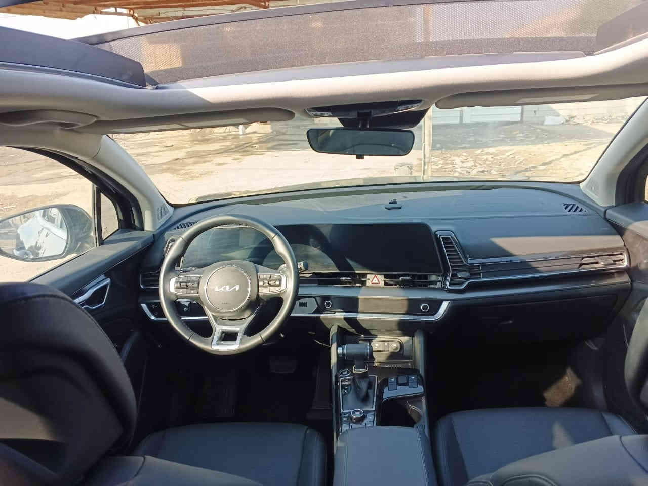 سلام عليكم شبورتج 2025 LX فول موصفات فتحه شحن لاسلكي كشنات تتفا كهربائي صندوك كهربائي رادار إمامي السياره زيرو ماشيه300 كيلو امبدل بيها بنيد ومصبوغ باب خلفي مكفوله من دواخل المكان بغداد رقم الهاتف *********** سعر 190
