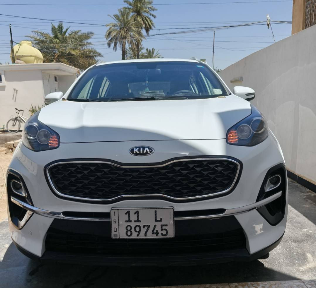 كياسبورتج للبيع موديل(2020) خليجية رقم بغداد الدولي الجديد السيارة بأسمي مكفوله كفاله حتى الدعاميات ماشية( 7620) الف كم سبعه الاف وقابل للزيادة مواصفاتها مري شفط وأشاير بالمري اريل نفكشين وشاشة اصلية كامرة دوارة حساس أمامي خلفي جام اوتو تبريد قطعتين سبيرها ما نازل اخوان السيارة بعدها على وضع الشركة بدون اي نقص السعر( 210) وبيها مجال كلش بسيط حق الجيه مكان السيارة بغداد الصابيات قرب الجسر الدوار يرجى الاتصال على الرقم الموجود (***********)
