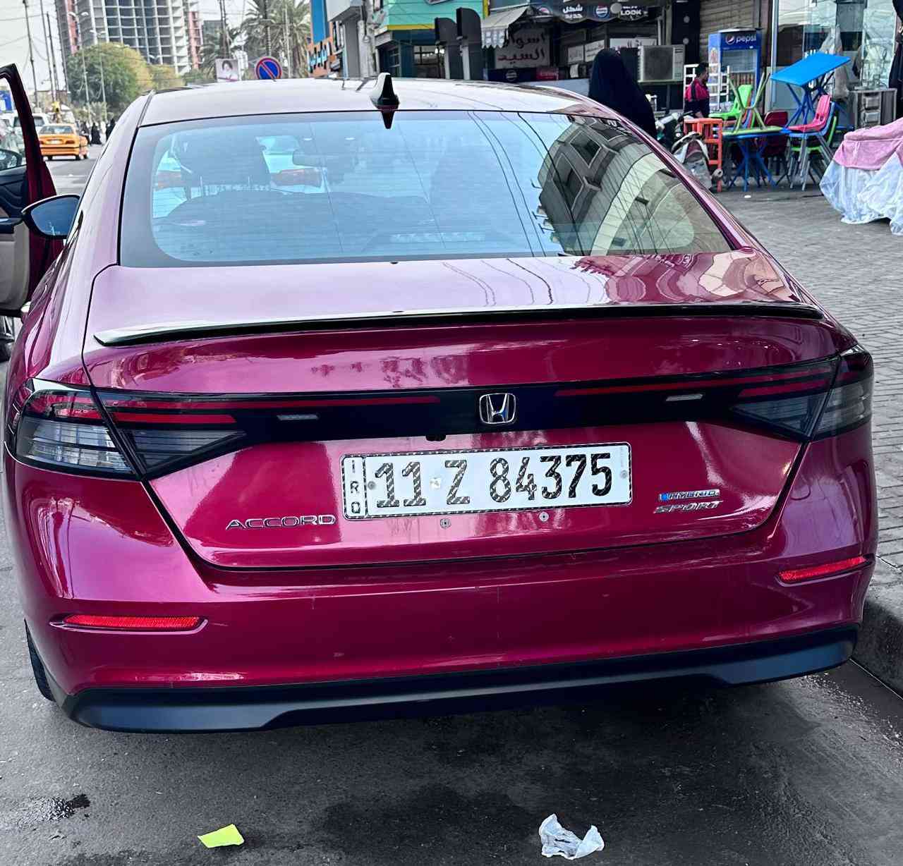 هوندا اكورد 
السعر ٢٢٥
***********
الحادث موضح في الصور
موديل 2023
