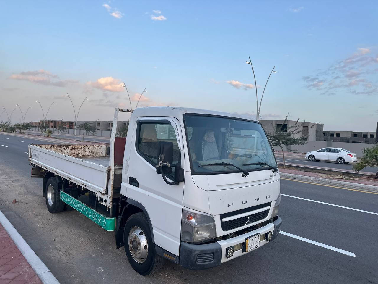 للبيع كنتر موديل 2017   تاير جديد 
سيارة جاهز تحت الشغل بشرط التحويل 
السعر 220 $ ورقة وبيها مجال  
عنوان السيار البصره*********** واتساب
