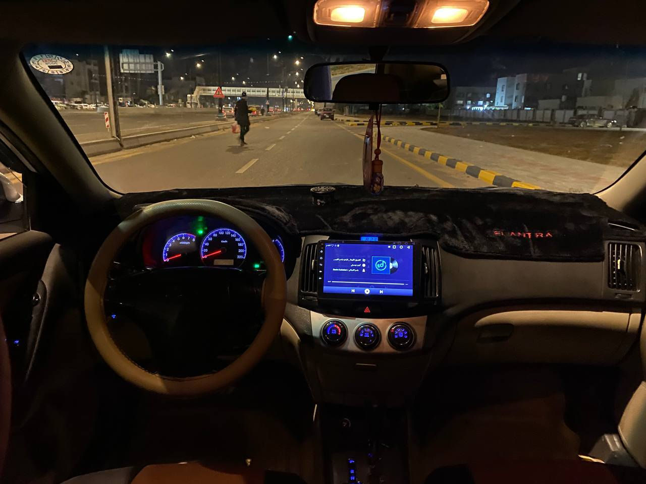 السلام عليكم
سيارة النترا ٢٠١١ للبيع 
سيارة جاهزة وحلوة وما ناقصها شي حدادية جديدة مكينة وكير كفالة السيارة حلوة وكاعدة بيها جاملغ وتكمه صبغ 
للأستفسار ***********
غير متواجد على الفيس
