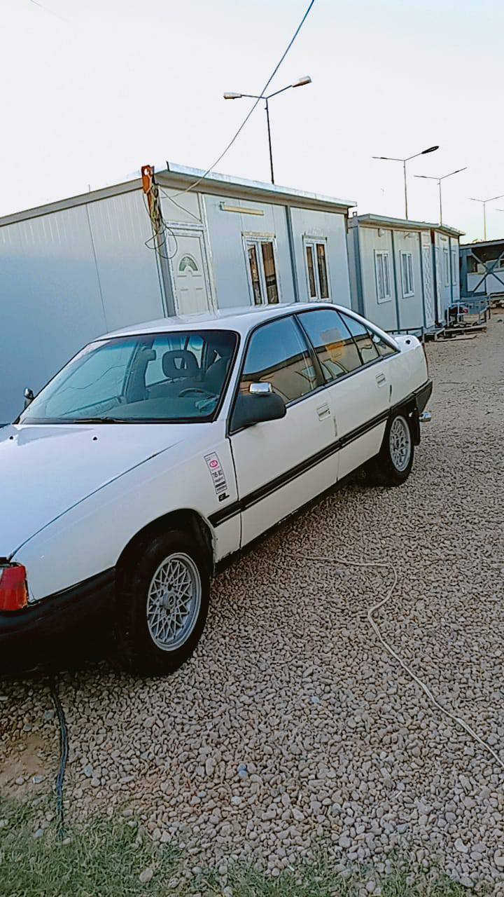 اوميكا للبيع
موديل ٨٧ سياره جاهزه 
مكينه كير اكسل شرط 
صدر نضيف 
سنويه نافذه من ل٢٠٢٤
تحويل مباشر السعر ٢٠ وبيها مجال 
غير متواجد ع لفيس للاتصال 
***********
***********
