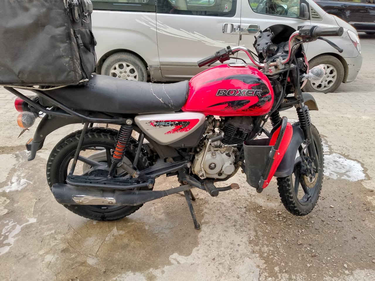 سلام عليكم
بوكسر 23 رقم انكليزي وسنويه تحول ثاني يوم مكاني بغداد شعب رايده مليونين وبيه مجاي بسيط حق جيه 
*********** متواجد وتساب هم .
