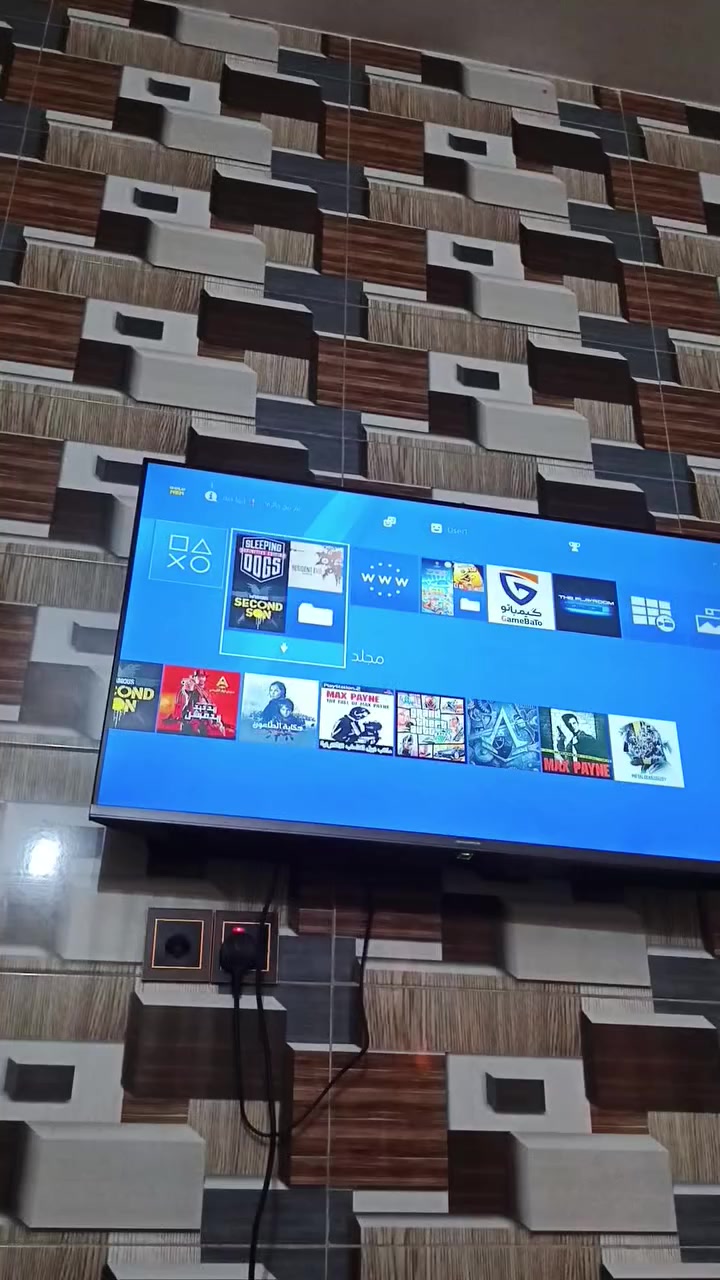 بلي4 مهكر نضام 9 ويا هارد 1 تيره وجوستكات تجاريه 2 رقمي واتساب *********** السعر 380
