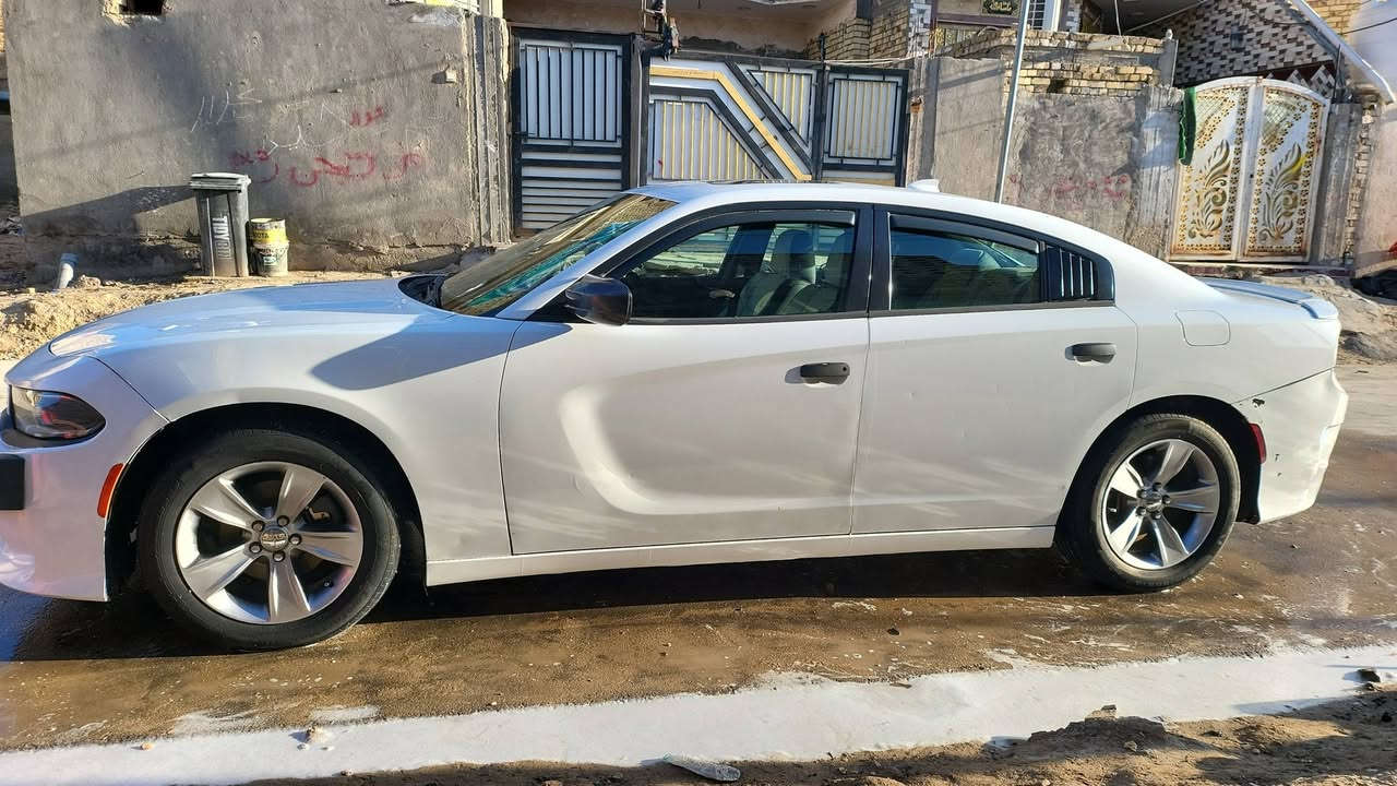 شارجر كامل مواصفات موديل اصل ٢٠١٦ معلايه ٢٠١٧ 
مابيه أي نقص جاهزة من كلشي بيه جاملغ أو بنيد
 بدون ارباك شرط الفحص تحويل ثاني يوم رقم ذي قار 
السعر ١٦٠ 
رقم الهاتف ***********
