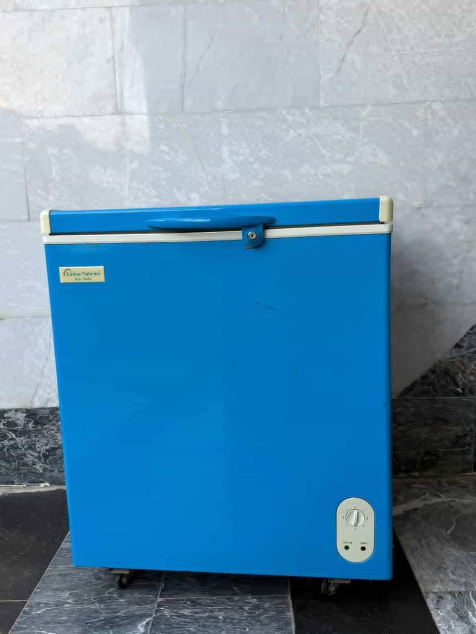 سلام عليكم مجمده للبيع السعر 150نظيفه كلش بس مو حيل كبيره ايريد يدخل خاص


**إذا كنت صاحب هذا الإعلان وتريد حذفه لأي سبب، رجاءا أرسل رسالة إلى الدعم الفني**