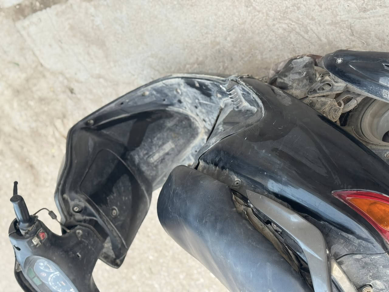 السلام عليكم دراجة لبيع فورت تي
العنوان ديالى بعقوبة التحرير سعر 300وبيها مجال 

مكينه خير من الله مجفت جديد ماصارلها يومين

الاستفسار الاتصال ع هاذه رقم ***********
