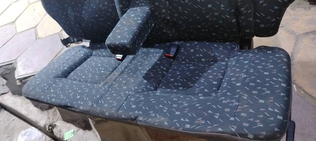 تخم كشنات كالوبر موديل ٢٠٠٠ حاويه السعر ٥٠٠ وبيه مجال بغداد مدينة الصدر *********** وتساب موجود خدمة توصيل
