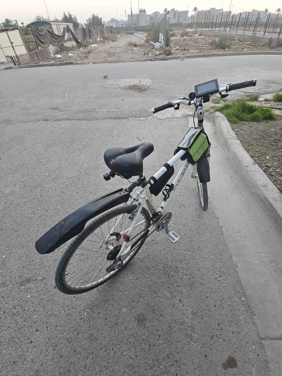 السلام عليكم تم تخفيض السعر من230ألى 200 وبيه مجال
للبيع بايسكل لويس كندي فئه الترحال باله حاويه وليس تجاري 

8*3 سستم شيمانو كامل ومكمل وا(لكمال لل الله تعالى)

البايك نضافته ٩٠ بيه شخوط خالي من الفطر والكسر 

البايك ترحال يحتوي على دبل ألمنيوم 

قياس الفريم M 
حجم البايك 28 

مكان بغداد 

والحمدلله


**إذا كنت صاحب هذا الإعلان وتريد حذفه لأي سبب، رجاءا أرسل رسالة إلى الدعم الفني**