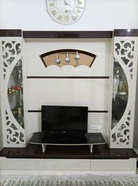 معرض بلازما جديده نظيفه جداً  للاستفسار 07825926897