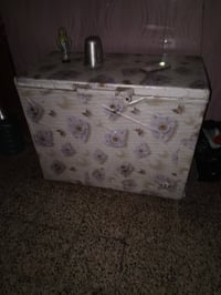 ثلاجة • للبيع