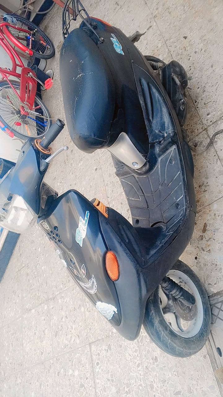 سلام عليكم دراجه 60بيجي للبيع كهربائيات كامله نكره سلف هندر شغال السعر 250بيها مجال مكان بغداد الدوره ***********
