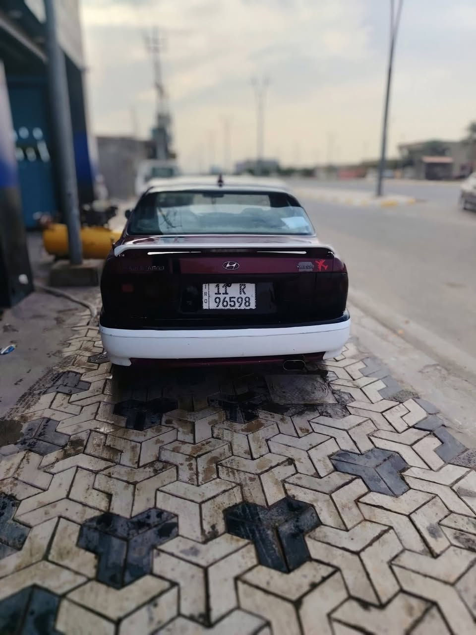 سلام عليكم شباب البيع سوناتا تو 94  رقم بغداد رقم نكليزي  سنويه لحد 28 سياره مصبوغه جماليه مكفوله من ضربه  صبغ حزام فقط قماره بلاديه  مكينه كير صدر تخم كهربايات كلها شغله سنتر لك أبواب
مكينه مسكر  تدفه تبريد ثلج مضخم صوت
دوشمه ارضيه   ابطاين أبواب جدد 
 سماعات 
كامره شاشه  
 كيجات شغاله حماوه بانزين كيلو متر سياره مصروف عليها مرتبه جاهزه تحويل ثاني يوم مكان سياره بغداد تاجي 

كير عادي داخل نضيف سياره مابيها ضربه فقط صبغ جماليه 
صدر أمامي خلفي جديد منضومه تبريد  لايت زنون ثلجي 

سعر 46 ورقه بيها مجال الشراي تحياتي الجميع 
***********
 *********** 
كير مكينه صدر  كله مكفول  مكينه مسكر تبريد سياره مكفوله من ضربه صبغ جماليه 
قماره بيها جراد بسيط
