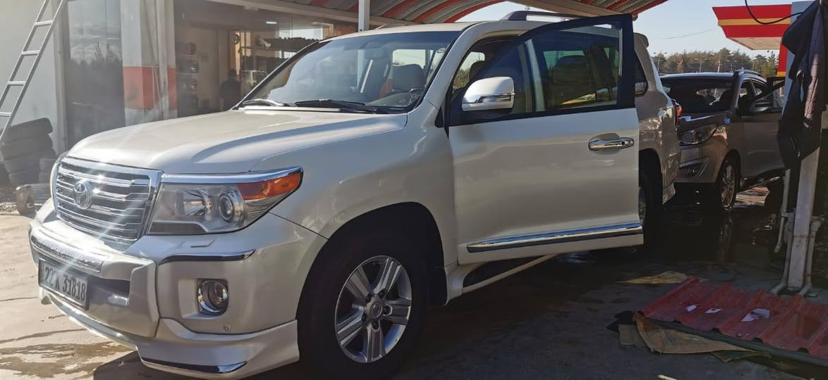 تۆیۆتا لاندکرۆزەر 2014 مواسەفات GXR فول برێمی سعودی
بێ بۆیاغ و بێ سارد 
سیارەکە . ئی معرز نیە  و ماڵی خۆمە و بەناوی خۆمە 

 ماوەی ڕۆشتن 177 هەزار کم 
لەسەر دەقی بیلادیەتی ...
سەیارەکە  ئەشیای بیلادیەه لەگەڵیەتی .. 🔷
(  هەرد وو بەصمە لەگەڵە ،، شەغال ،،  سڵاید  ،
، کوشن جلد  ،، سەلاجە ئاوێنە شەفت ،، نیضامی ئیکۆ   ،، هەردوو کوشن کارەبا ،
، حاسەی پێش و دوا  ،، ڤۆلیۆم سوکان
  کامێرا و حاسەی پێش و دوا تەبرید مەرکەزی و زۆر مواسەفاتی تر ..)

سەنەوی تازەیە تا٢٠٢٩

سعر لە کۆمێنت داوابکە ڕاستەخۆ بۆت دیت 📩 

دەعامی بۆ دەعامی بێ بۆیاخ  سارد و چاڵیشی نیە 
 گۆڕاوی نیە بەشەرت .. 🔷

ژمارەی خاوەنی

***********
***********
