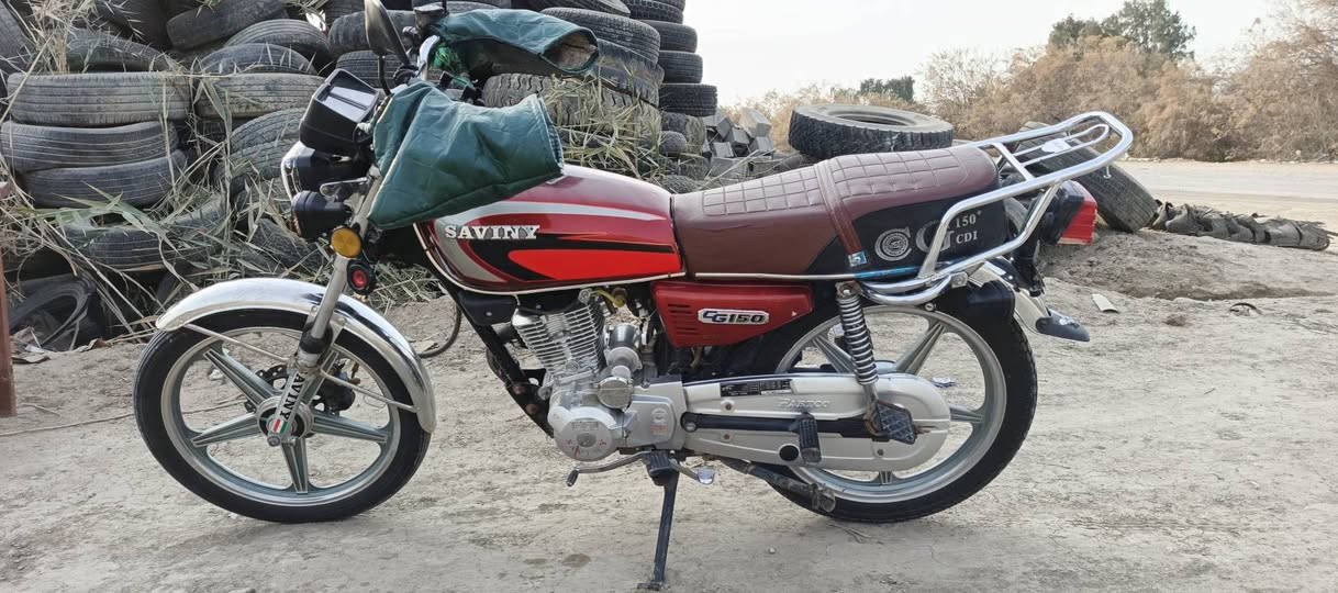 موديل 20
مابيها اي نقص اوراق كامله 
كهربائيات شغاله كامله 
كل نقص مابيها 
مكانها بابل الحمزه الغربي منطقة الخميسية 
عارضها ب 625 الف 
للاستفسار :. ***********
