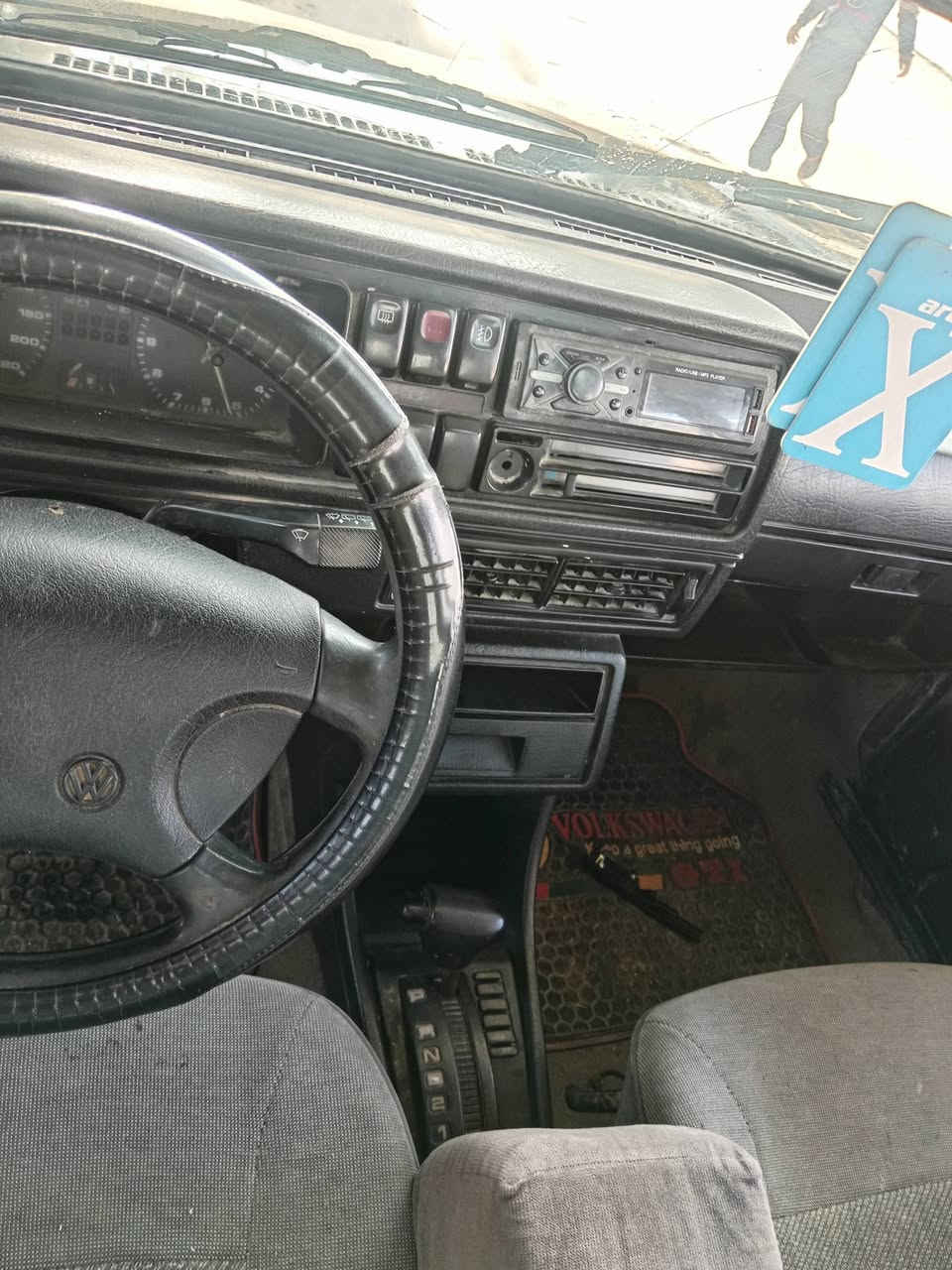 سلام عليكم سياره  كولف ألماني سياره جاهزه خير من الله موديل 89 الرقم الإنكليزي رقم دولي انكليزي السعر 24 مكان السياره بغداد اليوسفيه سياره بسمي  الرقم الهاتف *********** / *********** غير متواجد عل فيس بوك الاتصال واتساب بس
