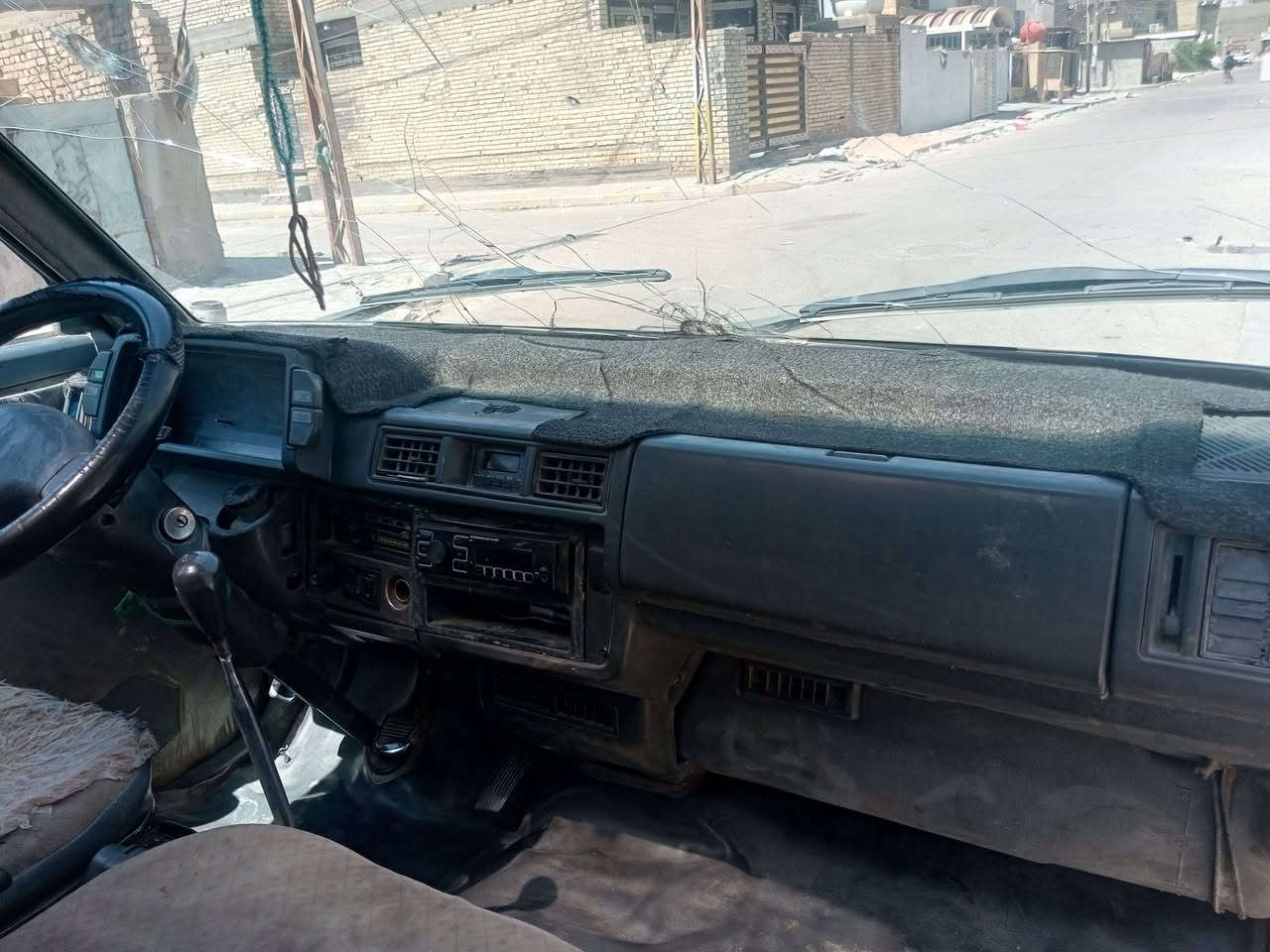 كيا بستا للبيع موديل 94 مكينه وكير  واكسن وشواصي مكفولات ب 24 وبيها مجال مصفره هيئه وغرامات ***********
