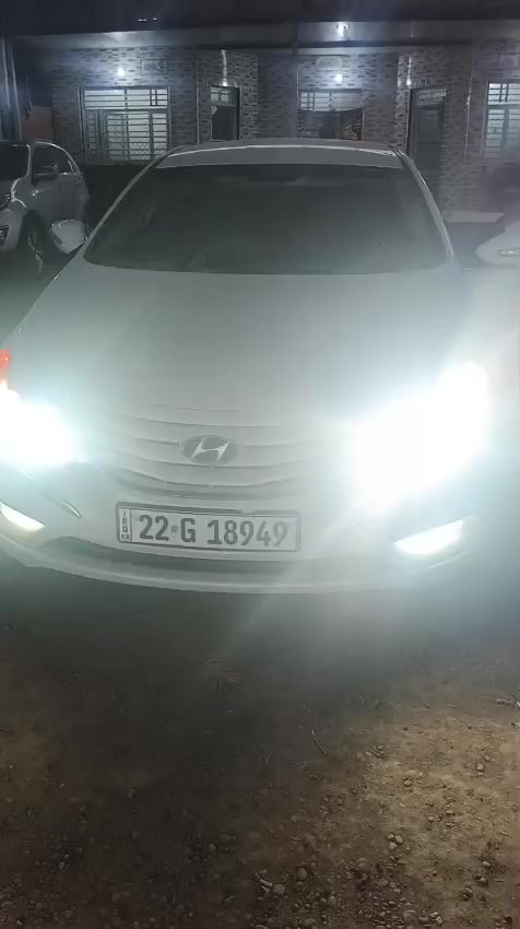 سلام عليكم البيع سوناته موديل 2011 خليجي مكفوله من ضربه فقط بيه رشات صبع بس ابيع حزام صبغ سياره خير من الله كهربائات كلها شغاله تخم تير جديده رقم اربيل دولي تريد وكال تريد مداور سنويه 31 هزه جديده  سعر 105 وبيه مجال بصيط ***********
