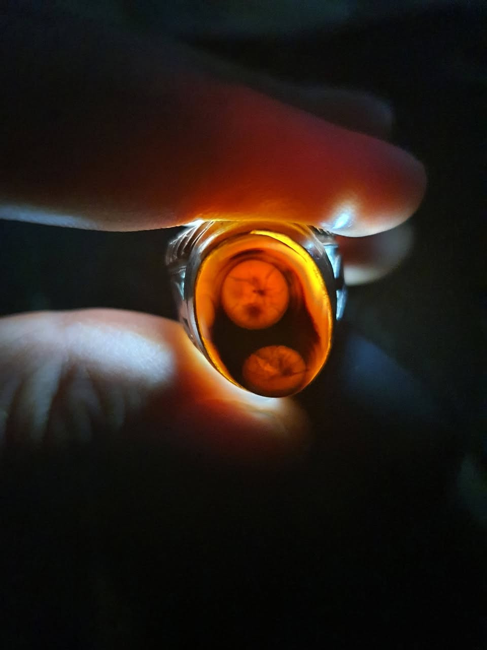 داوودي عينتين قديم جدا اكثر من 80 عام
السعر خاص أو 👈 ***********
