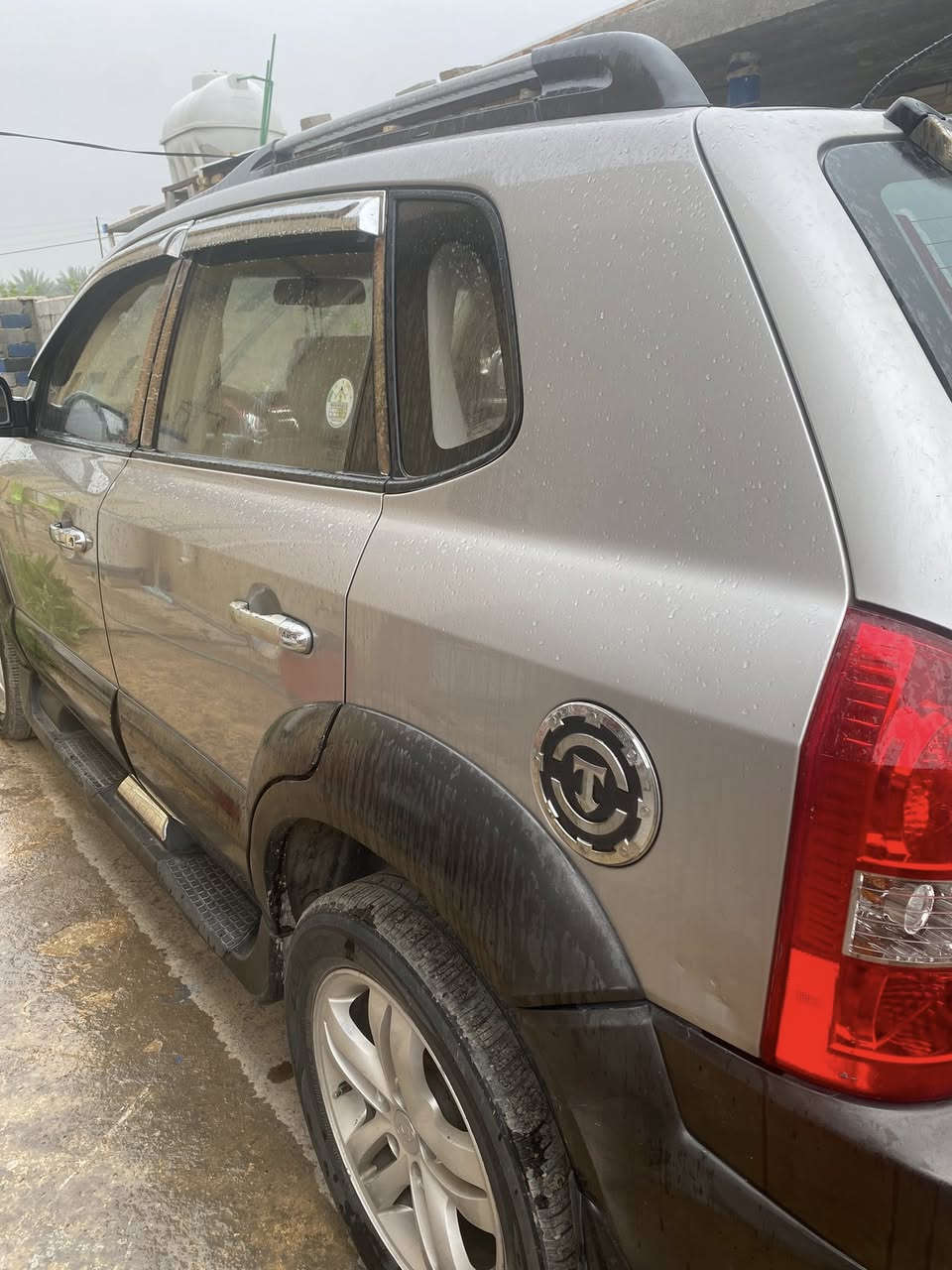 توسان 2009 للبيع او مراوس حسب القناعه 
خليجيه مكفوله كفاله عامه 

السعر 125$ ورقه وبيه مجال للشراي 

مكان السياره بغداد 

للاستفسار على الفيس او الرقم
 
***********
