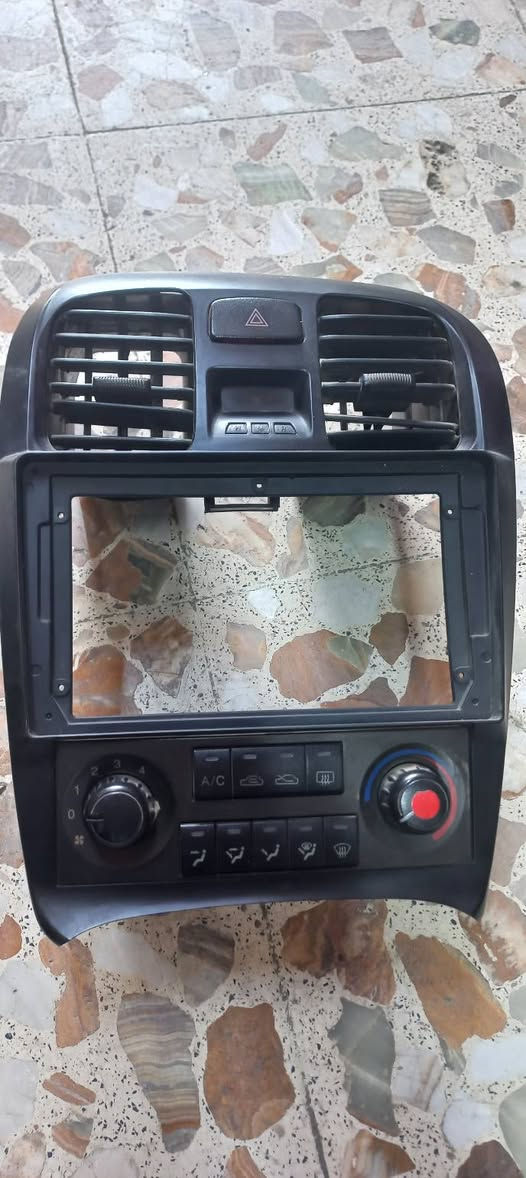 سلام عليكم اخوان عدي غراض سوناتا وفود ٢٠٠٢ ليريدهن هلا بي مكاني بغداد الشعله رقم الهاتف ***********
