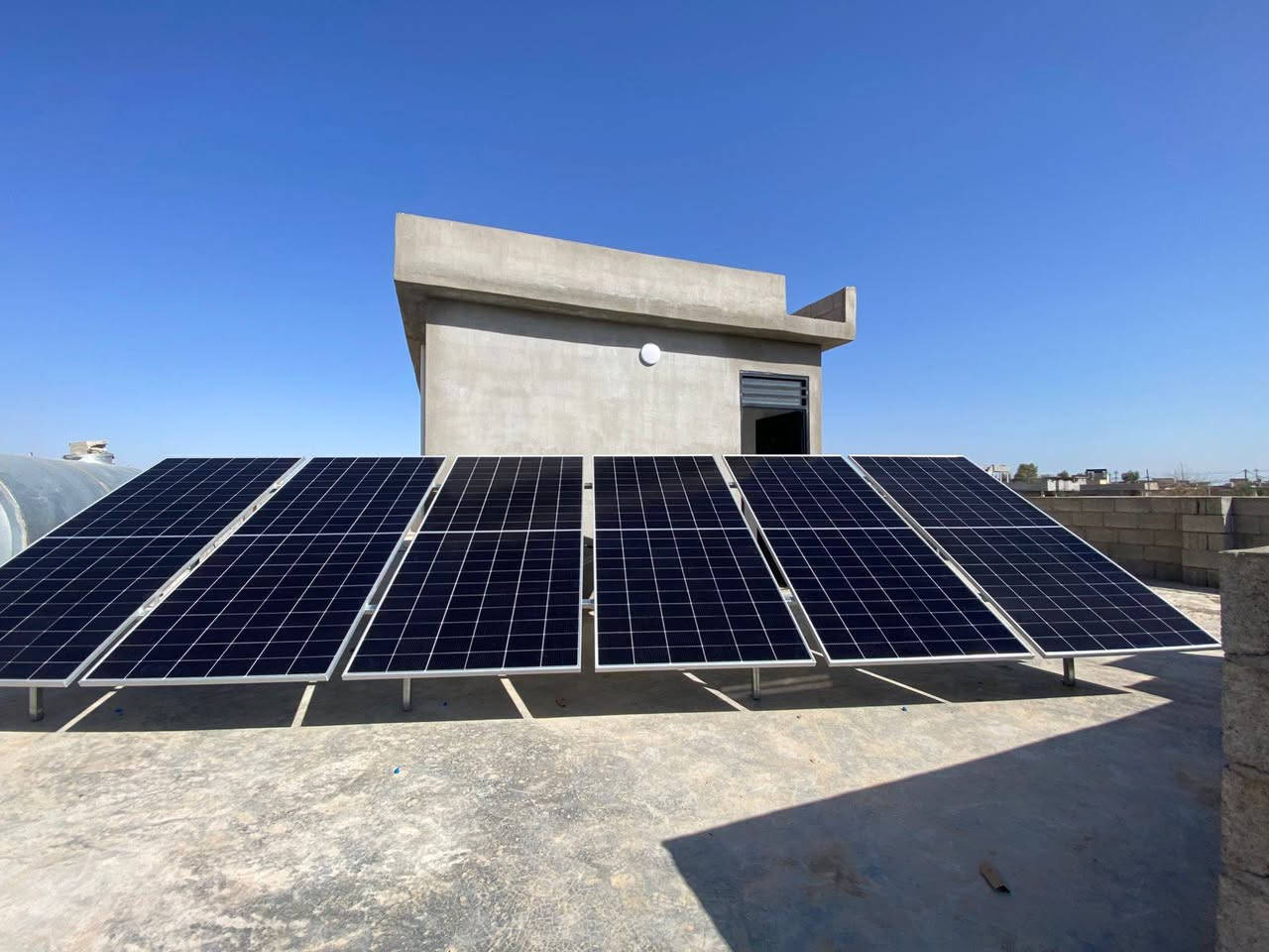 ☀️ شركة النور الهندسية للطاقة الشمسية ☀️
التميز في الأداء.. الرقي في التصميم
نبارك لأهلنا في (قضاءالحويجة ناحيةالزاب) تنصيب منظومتهم الجديدة، سائلين الله أن يبارك لهم فيها ويرزقهم خيرها.

إذا كنت تبحث عن الجودة، الكفاءة، والجمال، فنحن خيارك الأول. تم تجهيز المنزل بمنظومة ذكية توفر:

⚡ 12 أمبير نهاراً

🔋  12  أمبير لمدة 4:30 ليلاً  بالتناوب مع الكهرباء الوطنية 

🔄 تناوب ذكي تلقائي مع الكهرباء الوطنية.

🛠️ المواصفات الفنية (مكونات عالمية)
الجزء التفاصيل والمميزات
الإنفيرتر Marvel ذكي (6KW) -  (ضمان سنة).
الألواح (Bifacial) - وجهين بقدرة 615W، مع 16 بازبار لأعلى امتصاص. العدد 6
البطارية ليثيوم Marvel 16KW) - عمر 8000 دورة، ضمان 7 سنوات، شاشة ذكية.
الهياكل حديدية ثقيلة مقاومة للصدأ ومصممة للظروف الجوية الصعبة.
التوصيلات كابلات DC أصلية (4 ملم) مع وصلات MC4 المخصصة.
🎁 عروض خاصة بمناسبة افتتاح موقعنا الجديد!

🛡️ ثقة | أمان | استفادة ⚡

📍 العنوان: الحويجة - قرب الدفاع المدني.
 👷‍♂️ بإدارة: المهندس علي حسين.

📞 للتواصل والاستفسار:

اتصال: [***********]

واتساب: [***********]
