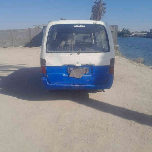 السلام عليكم هايس للبيع نضيفه حلوه
السعر 13وبيه مجال للطيبين *********** المكان البصرة التنومه
