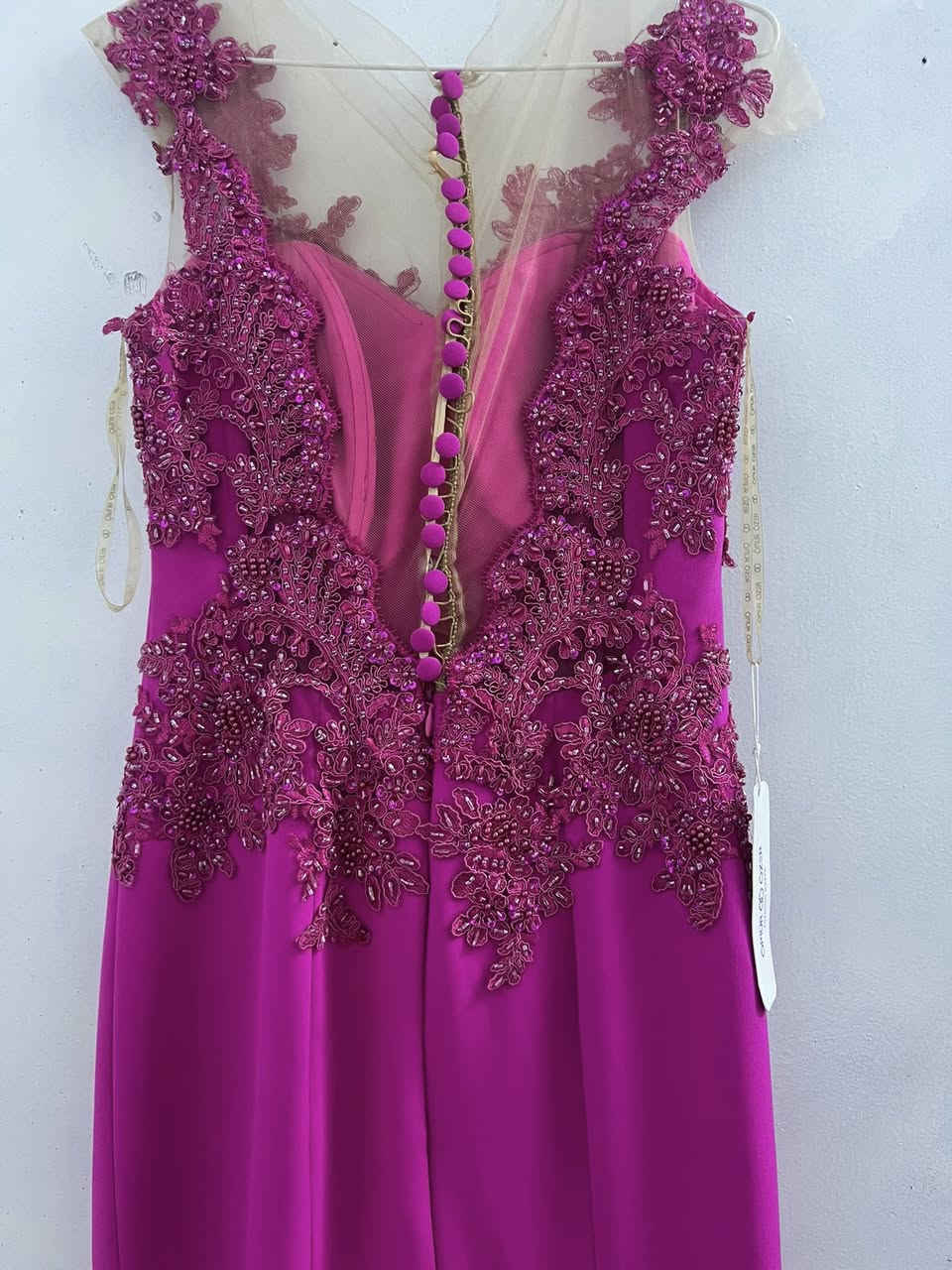 فستان اخذته من تركيا غير مستخدم يجنن بلحقيقة التصوير ضالمه قياس 38-40


**إذا كنت صاحب هذا الإعلان وتريد حذفه لأي سبب، رجاءا أرسل رسالة إلى الدعم الفني**