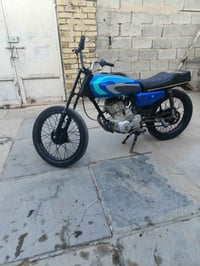 دراجه للبيع سعر 400 وبيها 07765925926