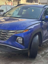 توسان موديل ٢٠٢٣ وارد امريكي فول للاخير  بدون رقم  لون ازرك  بيها كم ح...