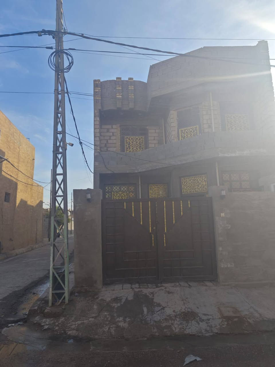 🕋بسم الله الرحمٰن الرحيم 🕋

👋السلام عليكم ورحمة الله وبركاته👋

🏪يعلن مكتب انمار للعقار

🌄الانبار قضاء الفلوجه 

🏡 بيت 

#للبيع حي الرساله خلف قصابه رائد 

🚧 بناء طابوك 

📐المساحه 135م واقع حال اكبر 
 
 

📃طابو صرف سند تحويل ملكيه بسم شخص واحد 

🛣️شارع ركن على شارعين 8 ×8

🏠طابقين

🔵استقبال 
🔵مطبخ 
🔵غرف عدد 4
🔵مناور عدد 2
🔵صاله 
🔵صحيات 2

 

💲#السعر المعلن 110مليون  وقابل للتفاوض مع صاحب العقار 

🧑‍💻عزيزي عندك عقار وتريد تبيعه باسرع وقت راسل صفحتنه نلبي لك طلبك 🙏♥️

⁉️للاستفسار اكثر مراسله صفحتنا او زياره المكتب انمار للعقار الواقع على شارع 60 مجاور مطعم  نفر بخاري  ومجاور المطعم وكوفي بلاك ساراي شارع السكلات او الاتصال 

☎️***********☎️كورك 
☎️***********☎️ واتساب  

⁉️اذا كنت تملك عقار وترغب في نشره مراسله صفحتنا او زياره المكتب انمار للعقار او ارسال المعلومات على الواتساب ☎️👆

⁉️الاسعار المعلنه في مكتبنا تحدد من قبل البائع وليس المكتب ونجمع البائع والمشتري وجها لوجه لاتمام عمليه البيع

⁉️متابعه ولايك للصفحه ليصلكم كل ماهو جديد فضلاً وليس أمراً

♥️طابت أوقاتكم بكل خير ♥️
