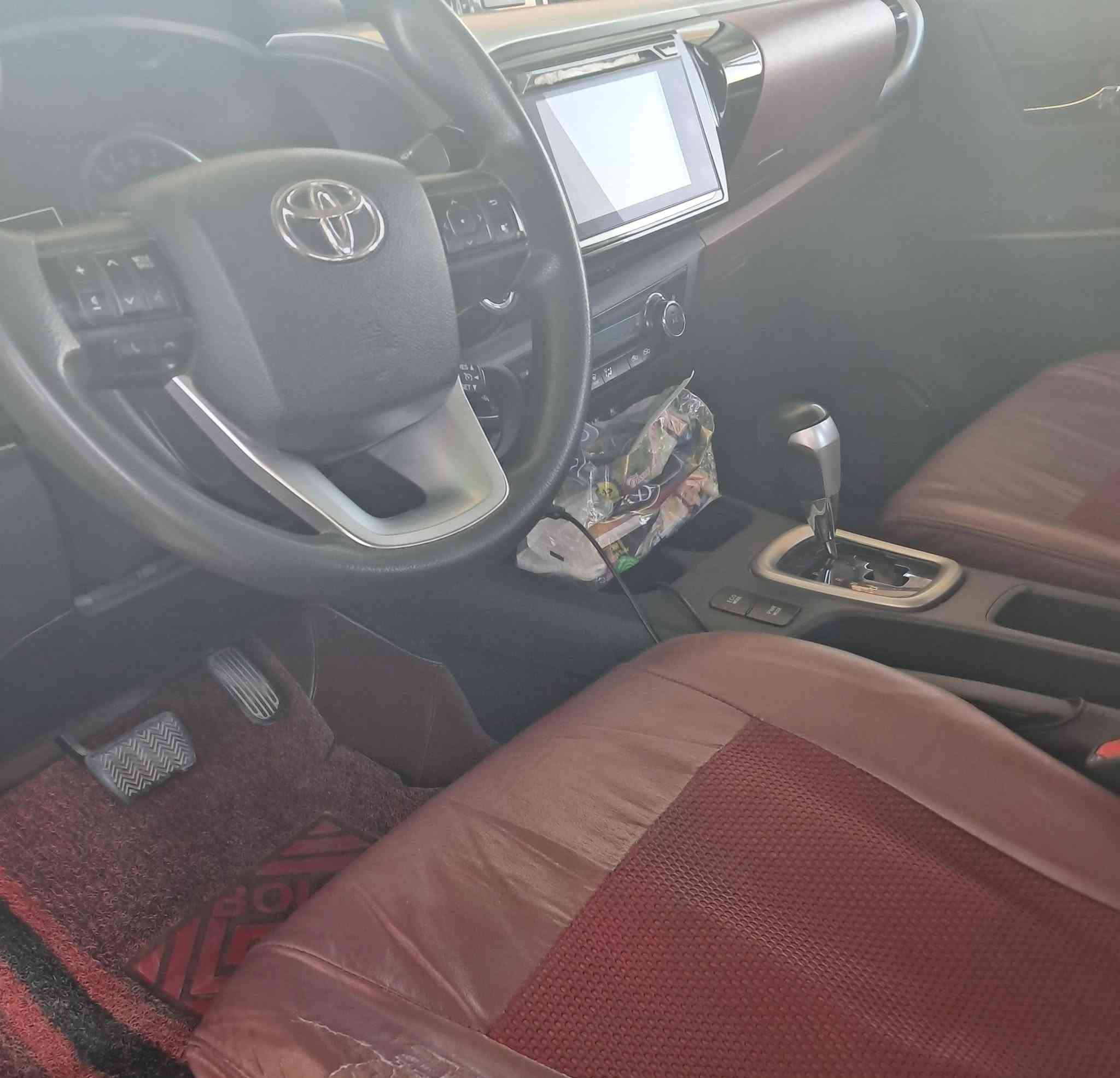للبيع تويوتا هايلوكس سعودي موديل ٢٠٢٠ اربيل اوتوماتيك تبريد قطعتين ماشية ١٥٠ الف قابل للزيادة الرقم الجديد   سنوية ٢٠٣٠   *********** ***********
