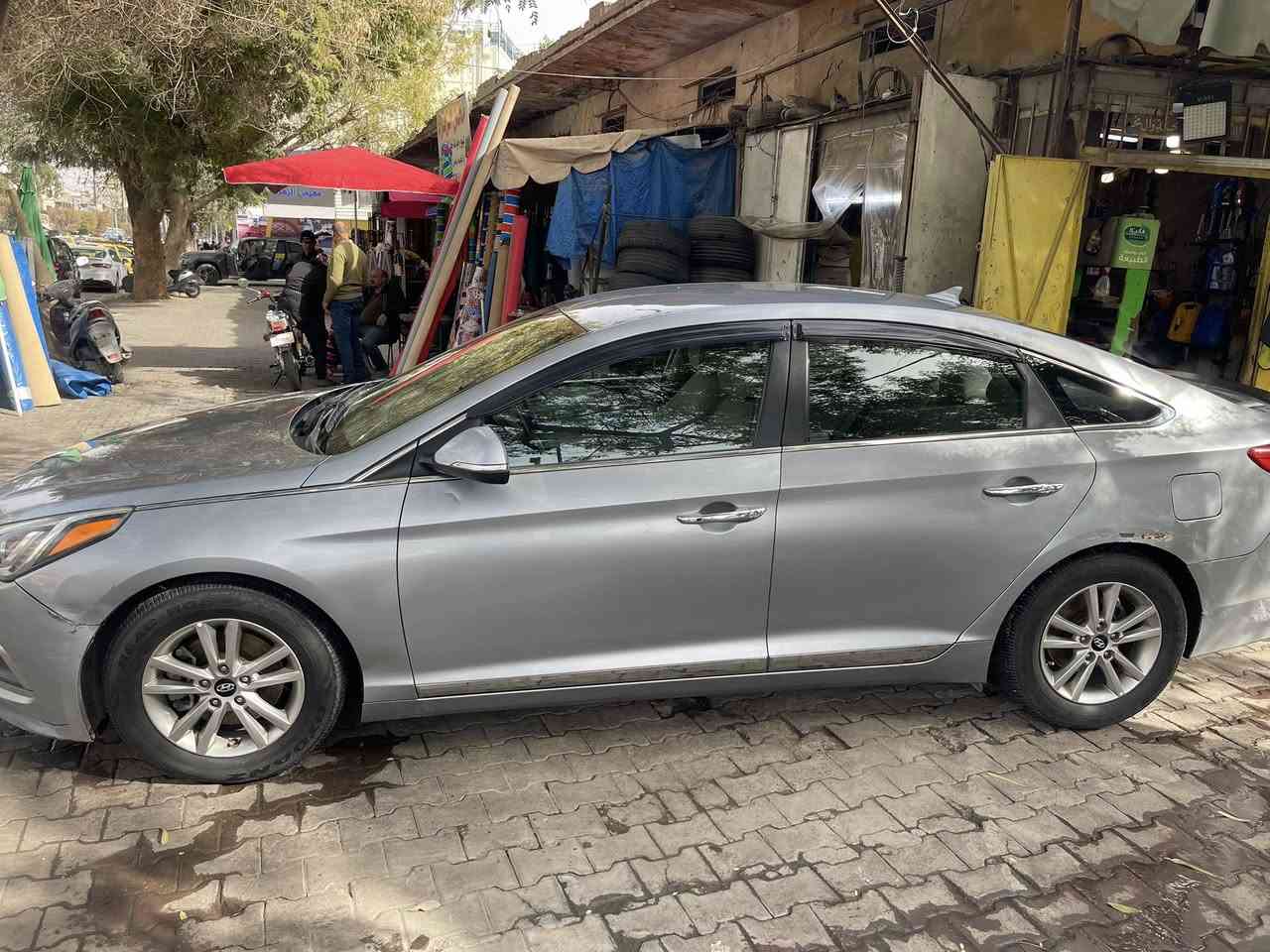 سوناتا ٢٠١٧ سياره حلوه ونظيفه وجاهزه من كلشي حادث صندوك و جاملغ خلفي رقم بغداد بسمي تحويل ثاني يوم كير مكينه صدر تبريد مكفولات
مكان بغداد الحريه  
للاستفسار ***********
