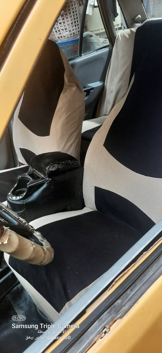 السلام عليكم سايبه للبيع مديل ١١ رقم كربلاء مكينه طك كارتون قبل شهر شاده ضفيرة كامله جديده باتري جديد تايرات جديد جامه اماميه ولايت وبكلايت جدد كهربائيات كله شغاله خياسات معمر جديد بعدني ما صابغهن مطلوبه غرامات ٤٠٠الف سنويه صاقطه من ٢٠١٧ السعر ١٣ قفل والغرامات على المشتري اتصال واتساب ***********
