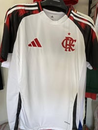 ١٢ قطعة • تايلندي • بدون شورت