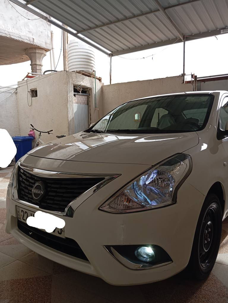 السلام عليكم تم وصول نيسان صني موديل 24 سنويه لل31 ماشيه 47 سياره جديده وضع الشركه كفاله عامه بيه فقط شخط بل باب عبري  عله وضعه باقي كفاله مكينه كير تبريد حداده كله كفاله شاشه كامره شباك جديد سياره بلاد المكان البصرة السعر 121بيه مجال قليل للشراي ***********ملاحضه سياره كفاله من الصبق و الضربه البصرة, العراق
