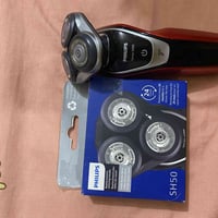 ماكنه فيلبس مستخدم نظيف مع موس فيلبس جديد شراي يتصل 07801761092