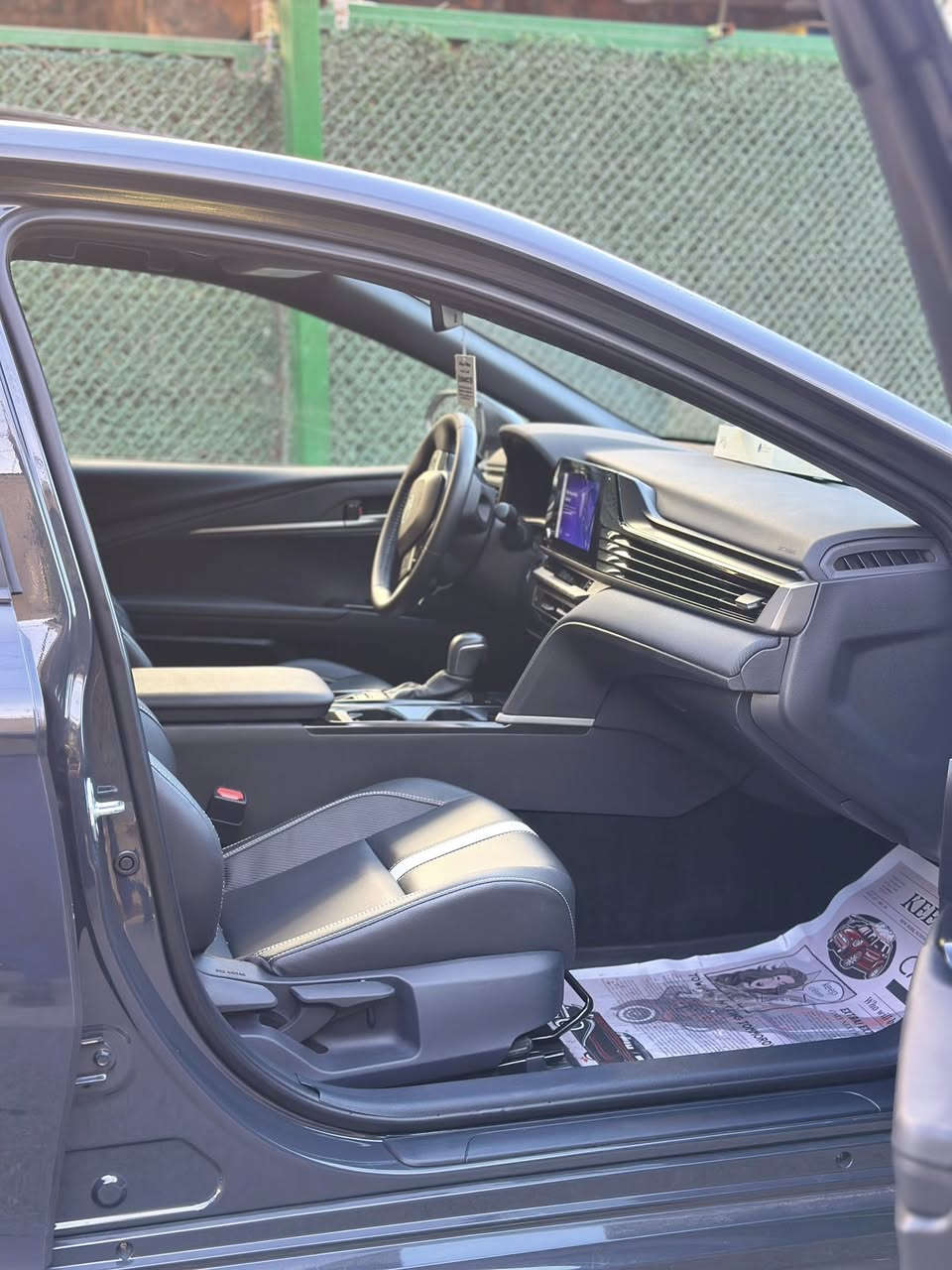 السلام عليكم
تيوتا كامري 2025 هايبرد وارد امريكي  
ضرر السياره دعاميه اماميه فقط و بيها بارد بالنيد على كد شبرين بدون تبديل اي قطعه حتى الدعاميه بلاديه 
ماشيه 23,000
مواصفات السياره فول افول شي ب SE
رادار 360 
فول تحكم ستيرن 
تدفئة كشنات 
مثبت سرعه 
رادار تفاعلي 
رادار جانبي خلفي 
شفتات 
داخل جلد 
تبريد قطعتين 
كشن كهرباء 
تبريد بيانو منفصل 
كامرة خلفية 
شحن لاسلكي 
تحديد مسار 
بصمة + دخول ذكي
ضيف وياهن شاشة جبيرة 
اندرويد اوتو 
ابل كار باي 
تدفئة بالمري 
تدفئة ستيرن 
جام اوتو 
المراية الداخلية تعتيم 
انارة داخلية والخارجية LED
السعر 230 ورقه و بيها مجال بسيط 
مكان السيارة بغداد الغزالية 
رقمي ***********
