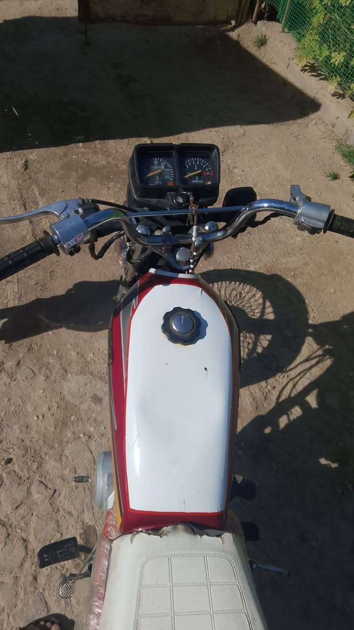 للبيع موديل 20اوراق سعر 425وبيه مجال


**إذا كنت صاحب هذا الإعلان وتريد حذفه لأي سبب، رجاءا أرسل رسالة إلى الدعم الفني**