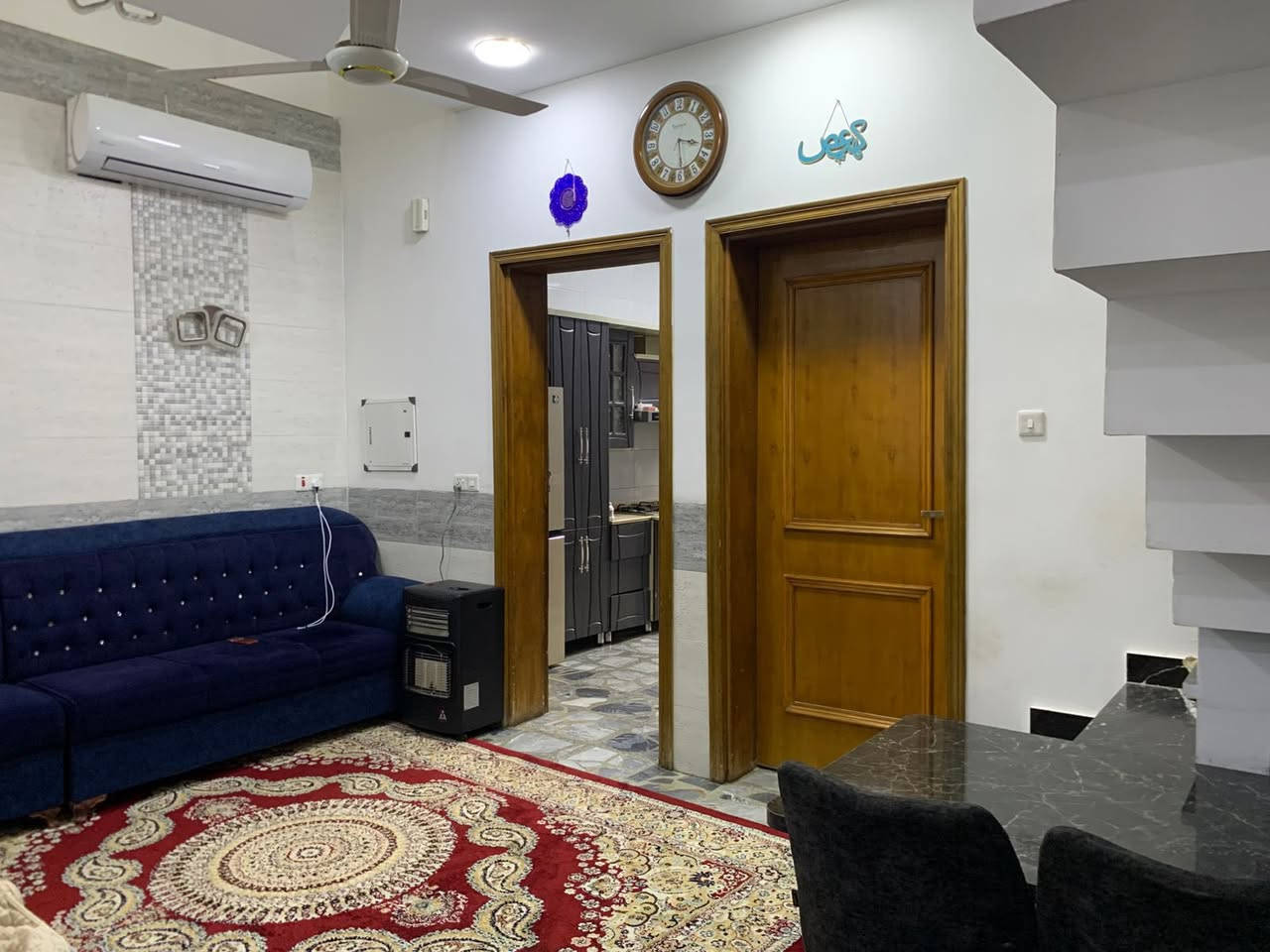 🏠 دار للبيع – حي أور
📍 خلف مستشفى المؤيد

🔹 المساحة: 150 متر

🔹 الواجهة: 6 متر

🔹 النزال: 25 متر

🔹 البناء: سنة 2022

🔹 عدد الغرف: 6 غرف نوم

دار حديثة وبناء مرتب، موقع مميز وقريب من الخدمات 👌

📞 للاستفسار والتفاصيل:

مكتب السند للعقار

0771 811 1251

0774 100 0738
