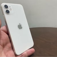 ايفون11عادي للبيع ذاكره128 بطاريه معلايه مكفول من كلشي  السعر 07715870...