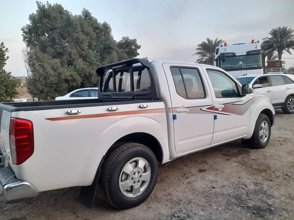 السلام عليكم للبيع نيفاره موديل ٢٠٠٩ رقم نجف مشروع وطني السياره مكفوله من الضربه مكينه كير صدر تخم تاير دوشمه تبريد كله جديد مال جناي سياره جديده معنه الكلمه الستفسار ***********
