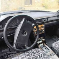 من رخصة الادمن سيارة مارسدس 91 رقم انبار الماني امداور ثانيوم سنويه 26...