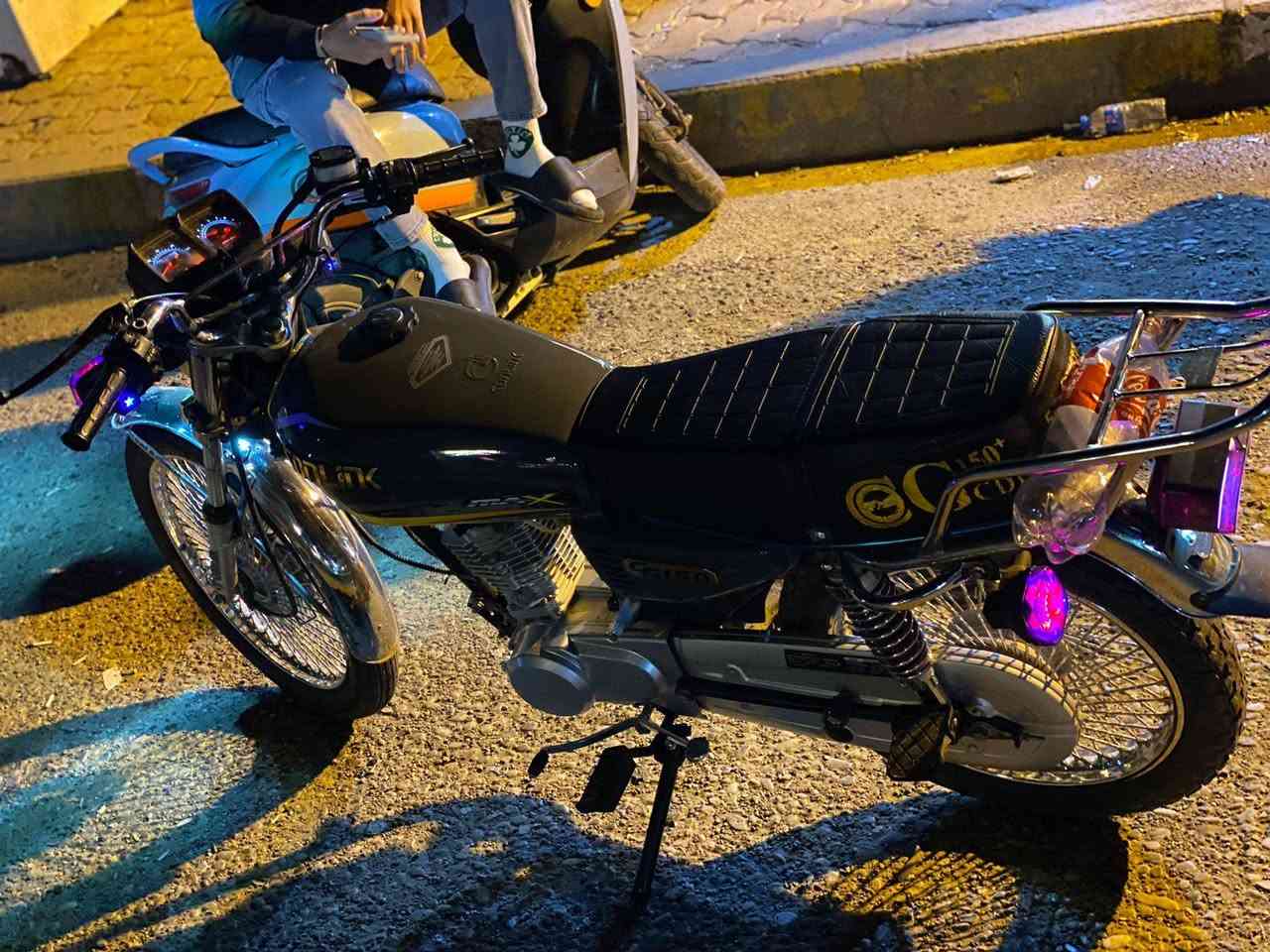 سلام عليكم دراجه سونيك موديل 23 للبيع محرك كبس دراجه نضيفه كهرباءيات شغال اي عيب مابي شرط نقص برغي مابي سعره 575 بي مجال ***********
