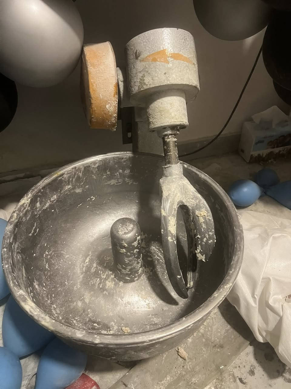 غراض مستخدمه للبيع
ثلاجه كرافت بيه ليك ب ٢٠٠ الف 
شياش كلش نظيف ع ٧٥٠ الشيش اصليات 
عجانه طحين ب ١٠٠ الف 
ستاند تشريفات مال دخوليه ب ١٠٠ الف ٤ 
سندانه فوم ضد المي بيه زرع عندي كميه ٥٠ سندانه الي ياخذه شلع احسبه ب٤٠ الف 
مكينه مال لبن ٥٠٠ الف 
براد مال لحم شركة الزان ب ٢٢٥٠ 
مكينه قهوه كاسيدو ب١٥ ورقه 
طاحونه بن اسبانيه ب ٢٠٠ الف 
***********
