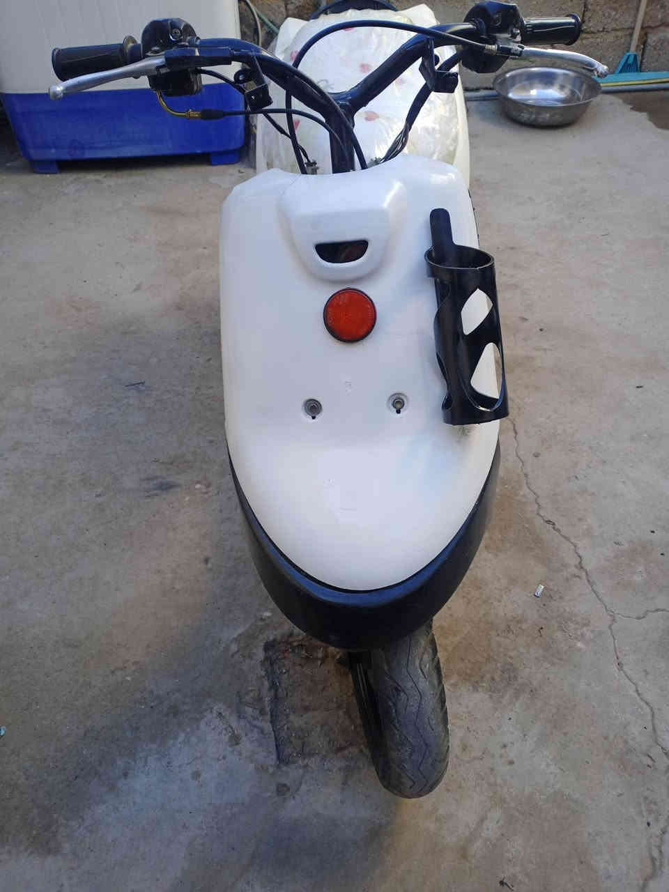 دراجة بطه فحل يابانية للبيع 250او بيه مجال سكن بغداد سبع البور شارع السوداني هاتف ***********
