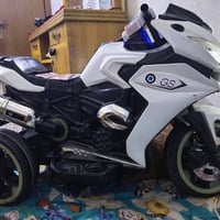 دراجه أطفال كهربائي شحن للبيع سعر90بيها مجال قليل 07713976155
