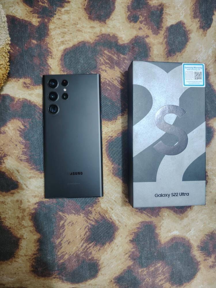 s22 ultra
ذاكرة 128 رام 8
90 فريم العاب
غراضة كاملة
تفاصيل اكثر خاص او واتساب ***********
