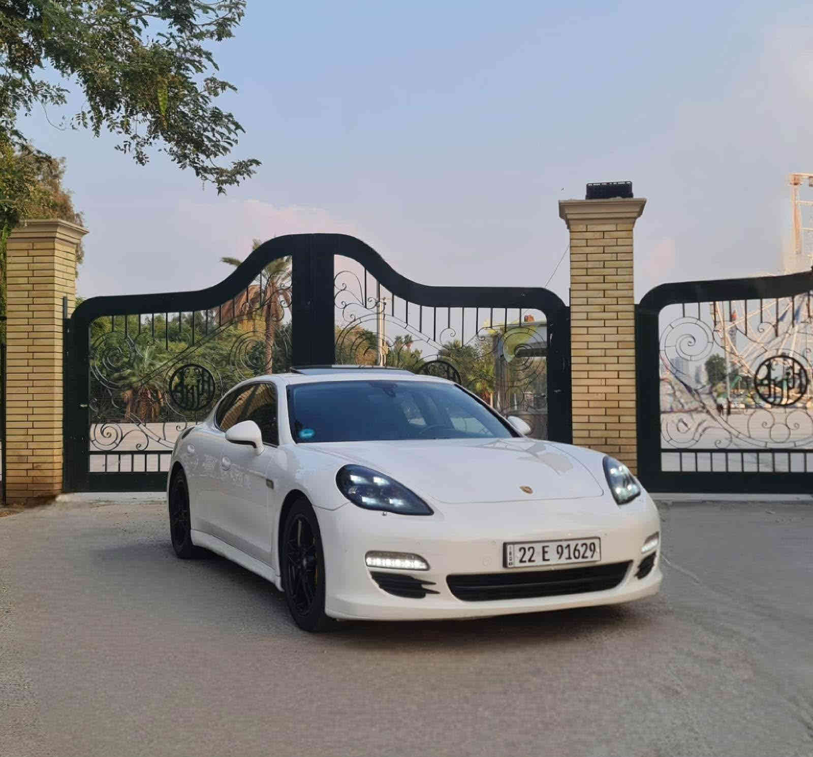 السلام عليكم

بورش بنميرا 2012

محرك 6 سلندر 3600 

السرعه 300 💪

رقم اربيل سنويه وهزه ورقم جديد

فول مواصفات

سلايد فتحه سقف

شاشه

كامره خلفيه

هاند بريك بصمه

اوتو ستوب

تحكمات ستيرن

شفتات ستيرن

سستم صوت Boos

داخل قرميدي لونه

كشنات جلد 

كشنات كهرباء

تدفئه كشنات

خزن ميموري

المري قلاب

3 قطع تبريد

سبايدر كهرباء 

جنطه كهرباء 

حساسات  امامي خلفي 360 درجه 

فجوج برمبو 8 بستم 

لايت عدسه متحرك 

لايتات محدث شكل جديد

زراك لايت

بك لايت محدث شكل جديد ومتغير

كزوز صوت كلش حلو

ويل كب 20 تو سايز

تخم تاير جديد 

اي كلوب بالدشبول ممشتغل 

سياره عدته بالصندوك وكتلوكاته كامله

((سياره بدون صبغ وعندي سونار بيه ))

مكان السياره المنصور او الغزاليه 

للاستفسار (***********) بغداد, العراق
