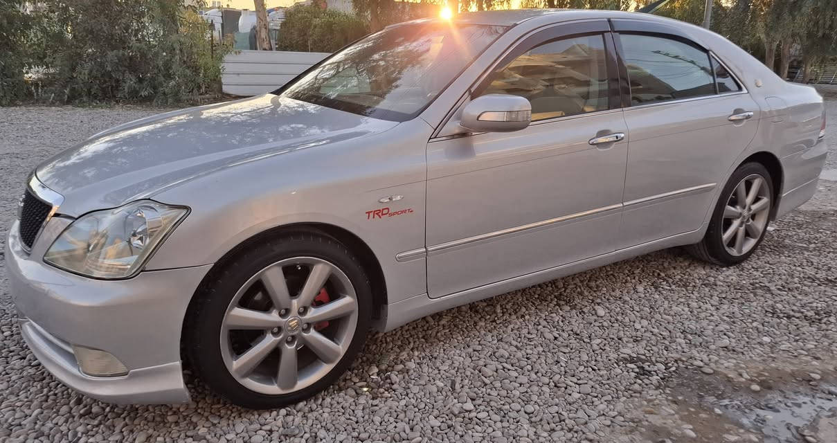 ٢٠٠٥ موس رؤيال بحرى ناو زةرد كودى بؤكراوة  مةكينة گيرگةورة ١ بارجةو بةلةيةك بؤياخ ئةوروبا بيجال و شوخت  سونةرم داناوة بيدوكةل ٢ دووگمة  مشت ليكسز سوكان حةيزةران ئاوينة ئيشارةت ويل دنگة ٤ تاية لوك كامل مسرةف كراوة كوشن سايق كراوة بةكارةبايى عكس كراوةتةوة كامل كونى گةرمى گيراوة بيتة قةو رةقة   هةمووگيانى بةشةرت هةموو شتيكم نوسيوة نرخ ٦٠ كةلاو توزيك مجال شوين كلار
***********
